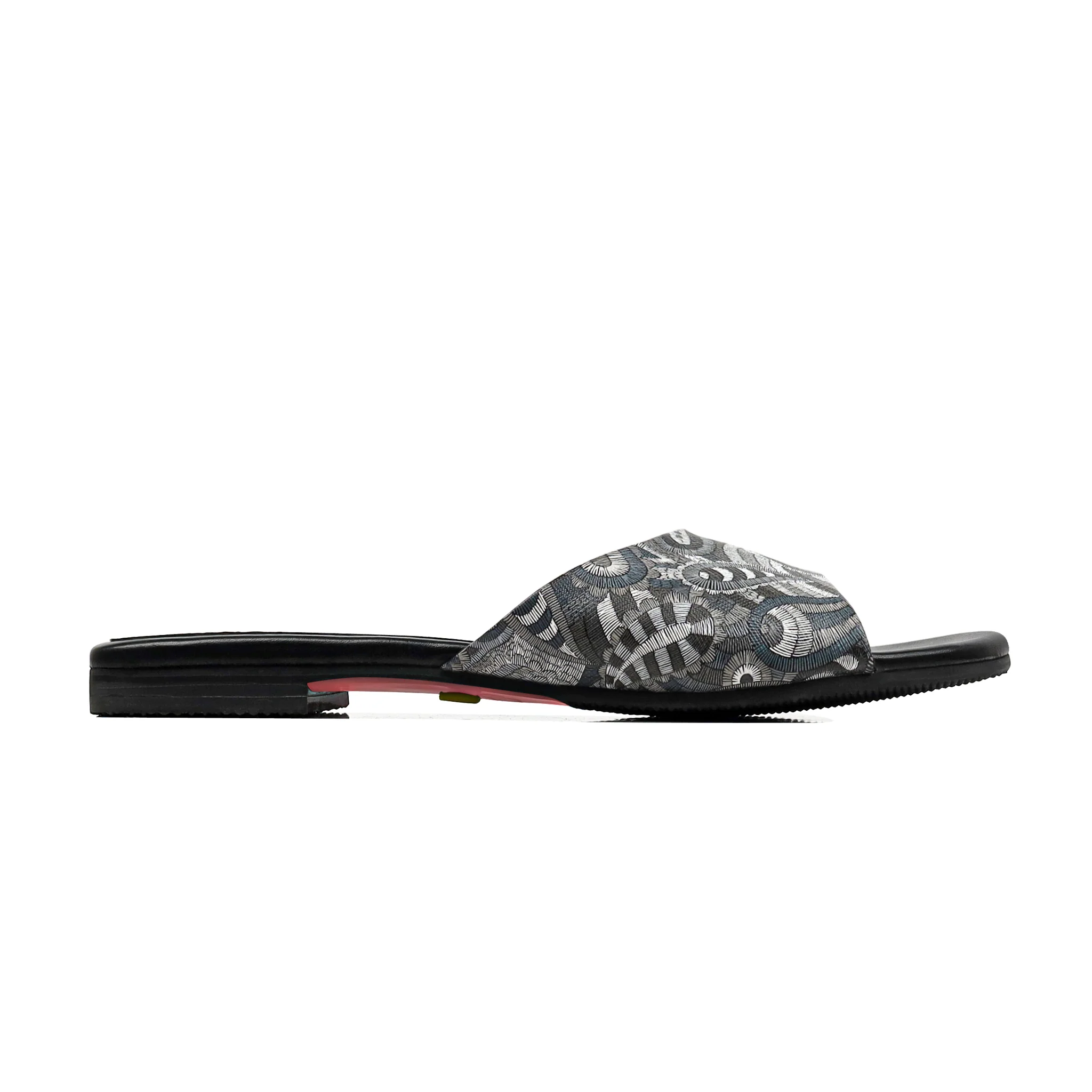 Nivra - Women's Black and Grey Slipper - Image 2